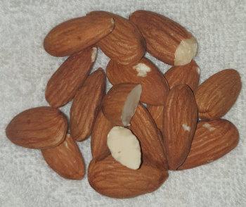 Almonds - Αμύγδαλα