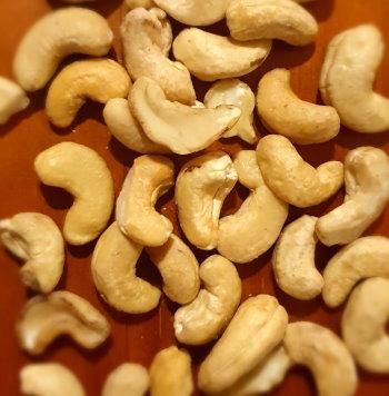 Cashews