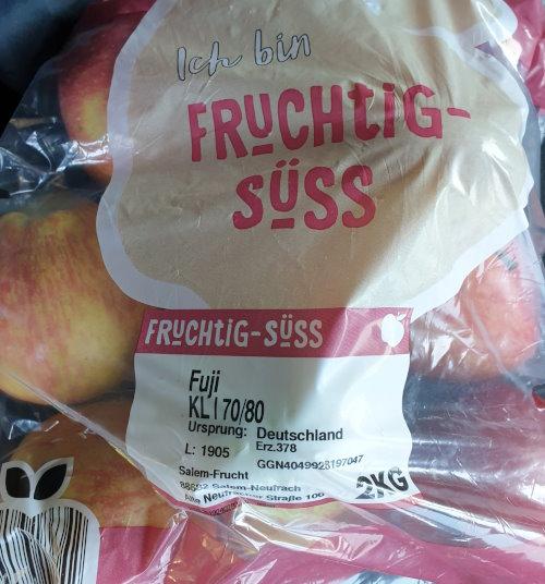 Apples-Red-from-Germany-b.jpg