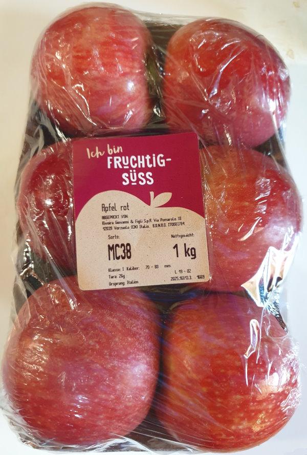 Apples-red-Italy.jpg