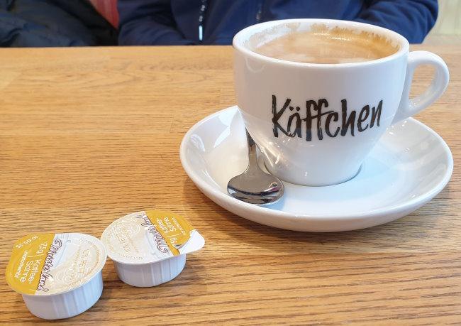 Cafe-Creme-Schafer-2025-01-08.jpg