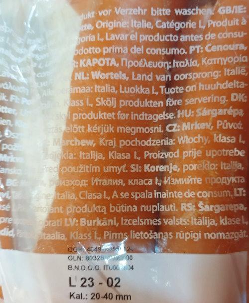 Carrots-Italy-20342753.jpg
