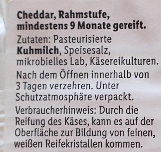 Deluxe-Englische-Cheddar-Zutaten.jpg