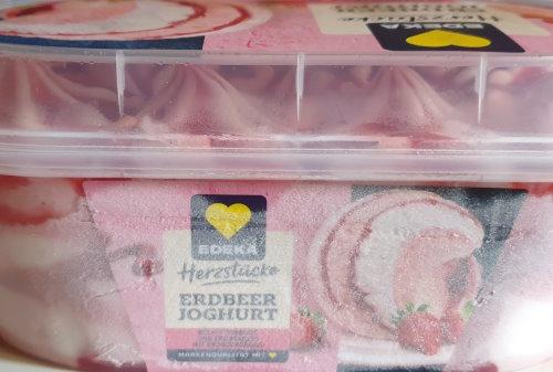 EDEKA-Herzstucke-Erdbeer-Joghurt-Eis-3.jpg