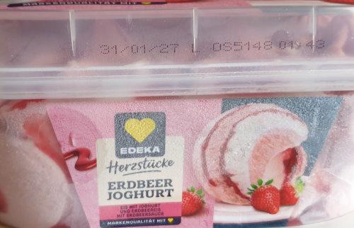 EDEKA-Herzstucke-Erdbeer-Joghurt-Eis-4.jpg