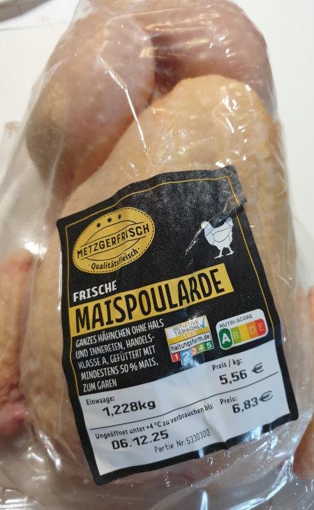 Maispoularde-Whole-Chicken-1.jpg