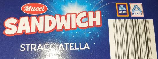 Mucci-Sandwich-Stracciatella-c.jpg
