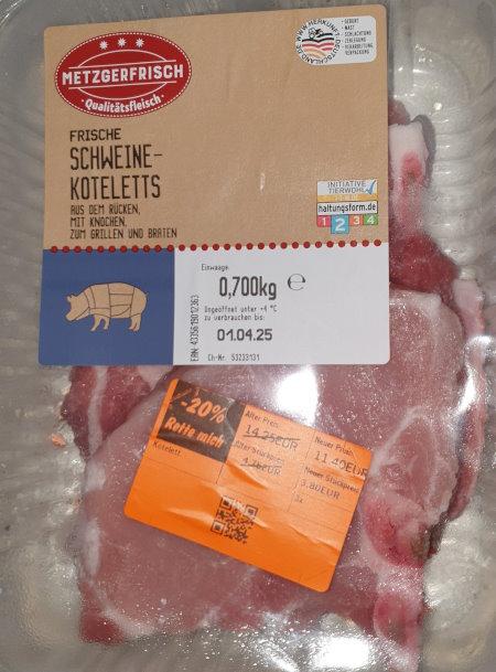 Pork cutlets with bone 3