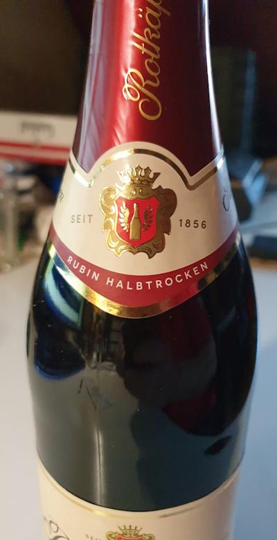 SEKT-Rubin-Halbtrocken-2.jpg