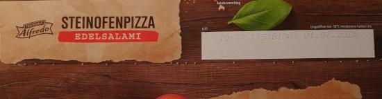 Steinofen-Pizza-Edelsalami-XXL-4-Stuck-Trattoria-Alfredo-4.jpg