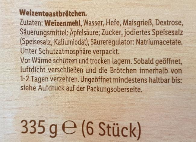 Weizen-Toastbrotchen-English-muffins-Zutaten.jpg