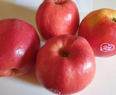apples-pink-lady-unpacked.jpg