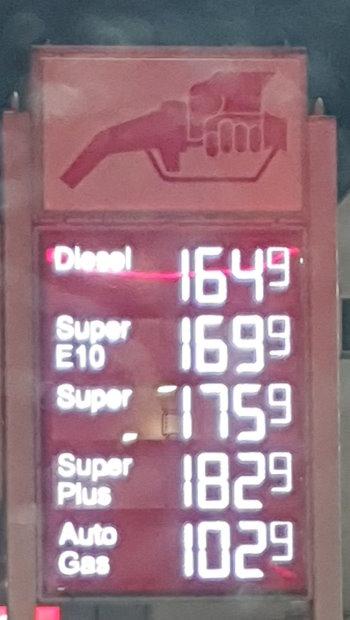 fuel-1.jpg